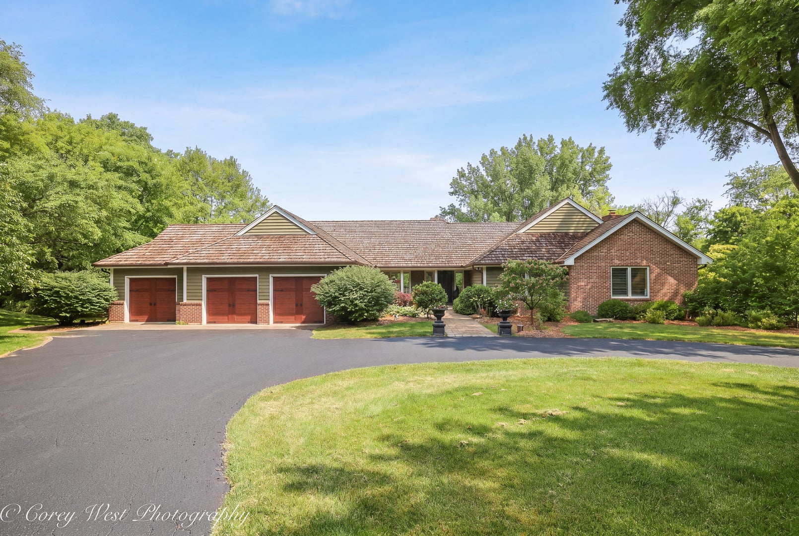 39W944 Deer Run Drive — photo