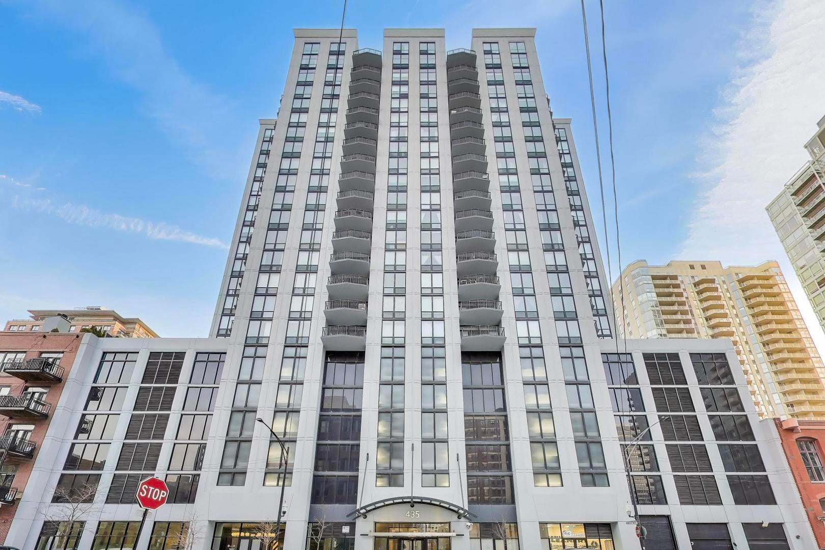 435 W Erie Street 1508 — photo