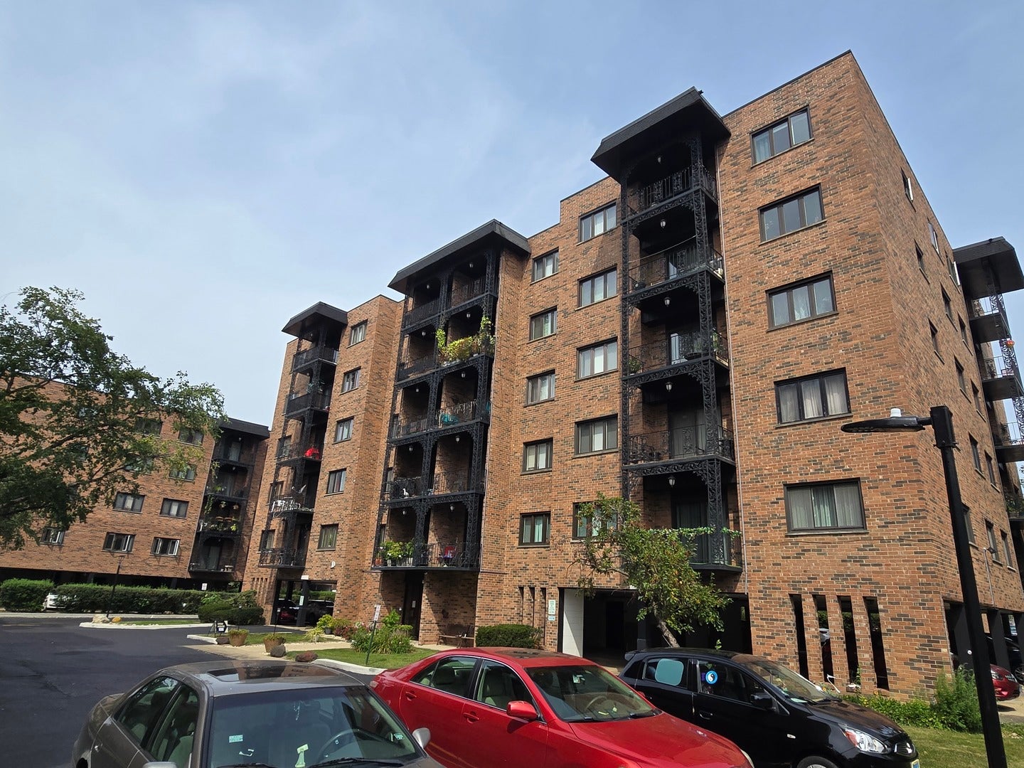 9332 Landings Lane 502 — photo