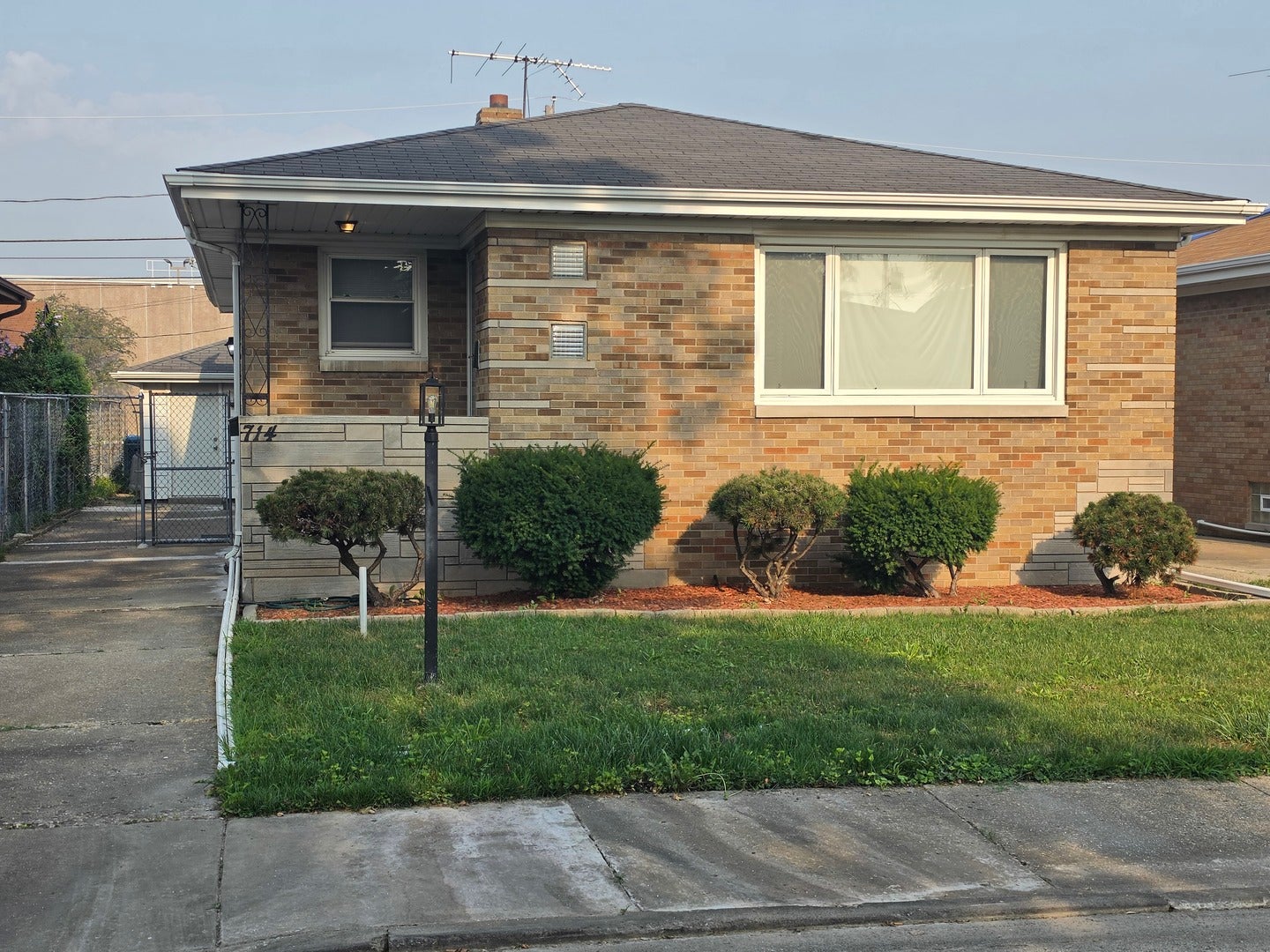714 May Street — photo