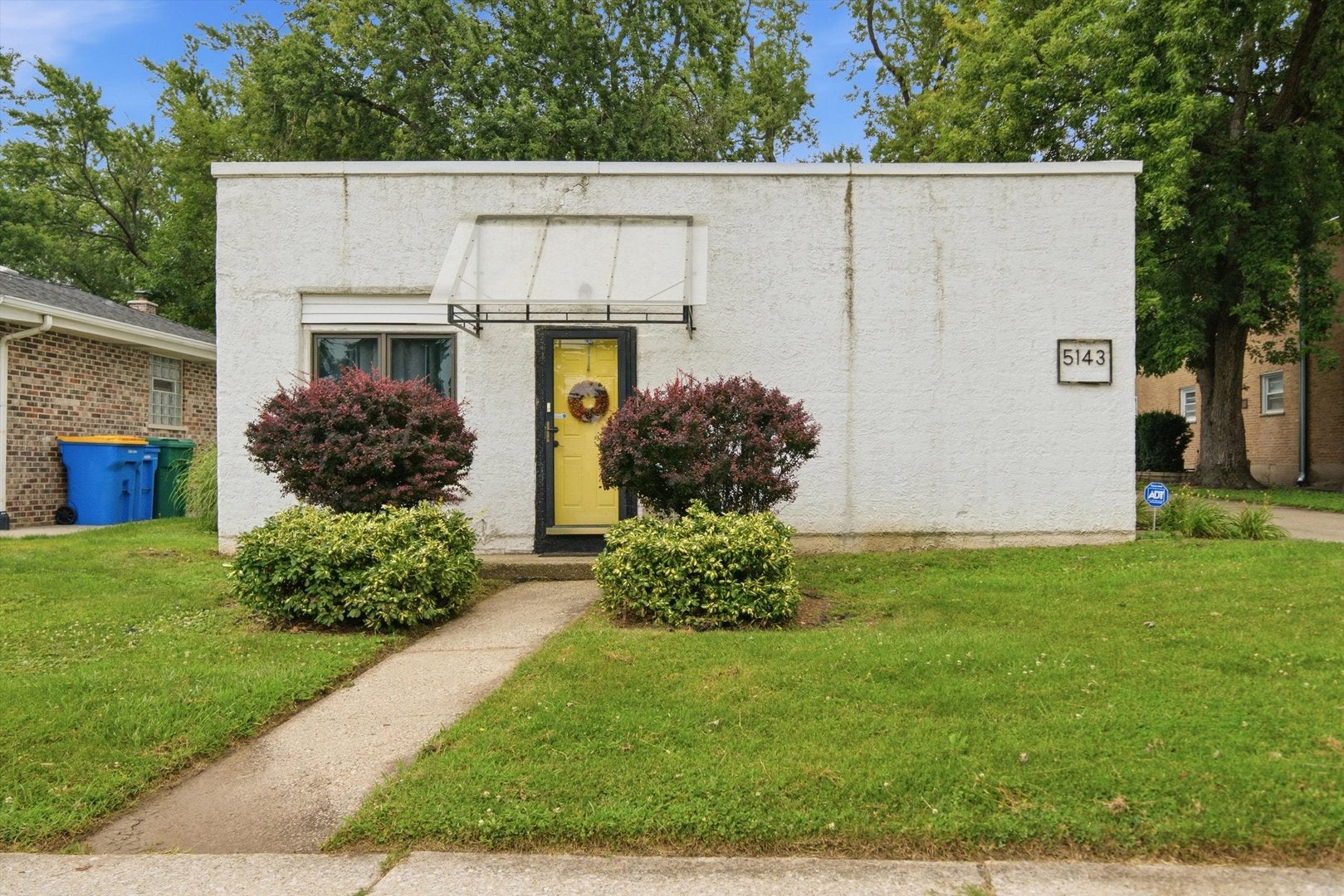 5143 Electric Avenue — photo