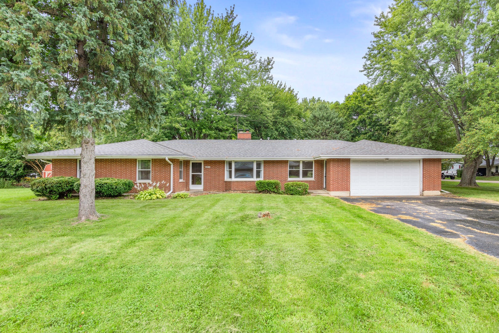 46W550 Katie Drive — photo