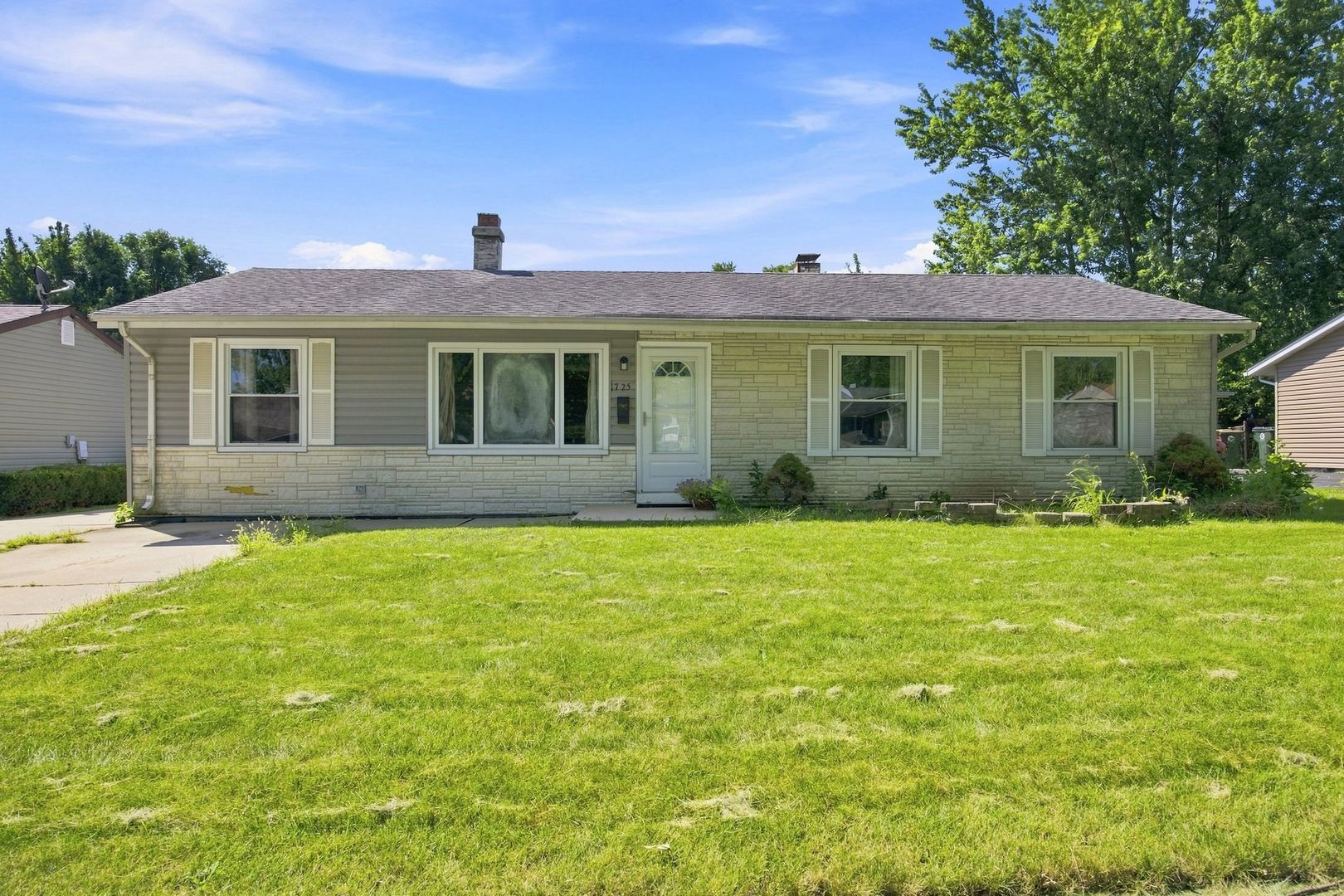 1725 Evergreen Avenue — photo