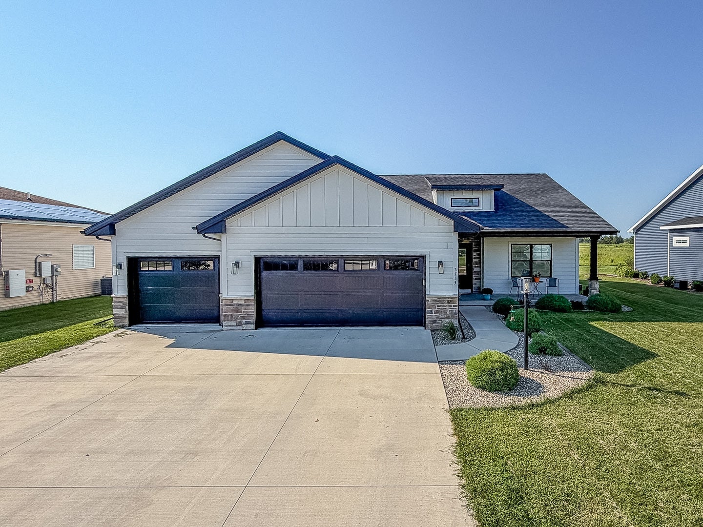 2713 E Stone Creek Boulevard — photo