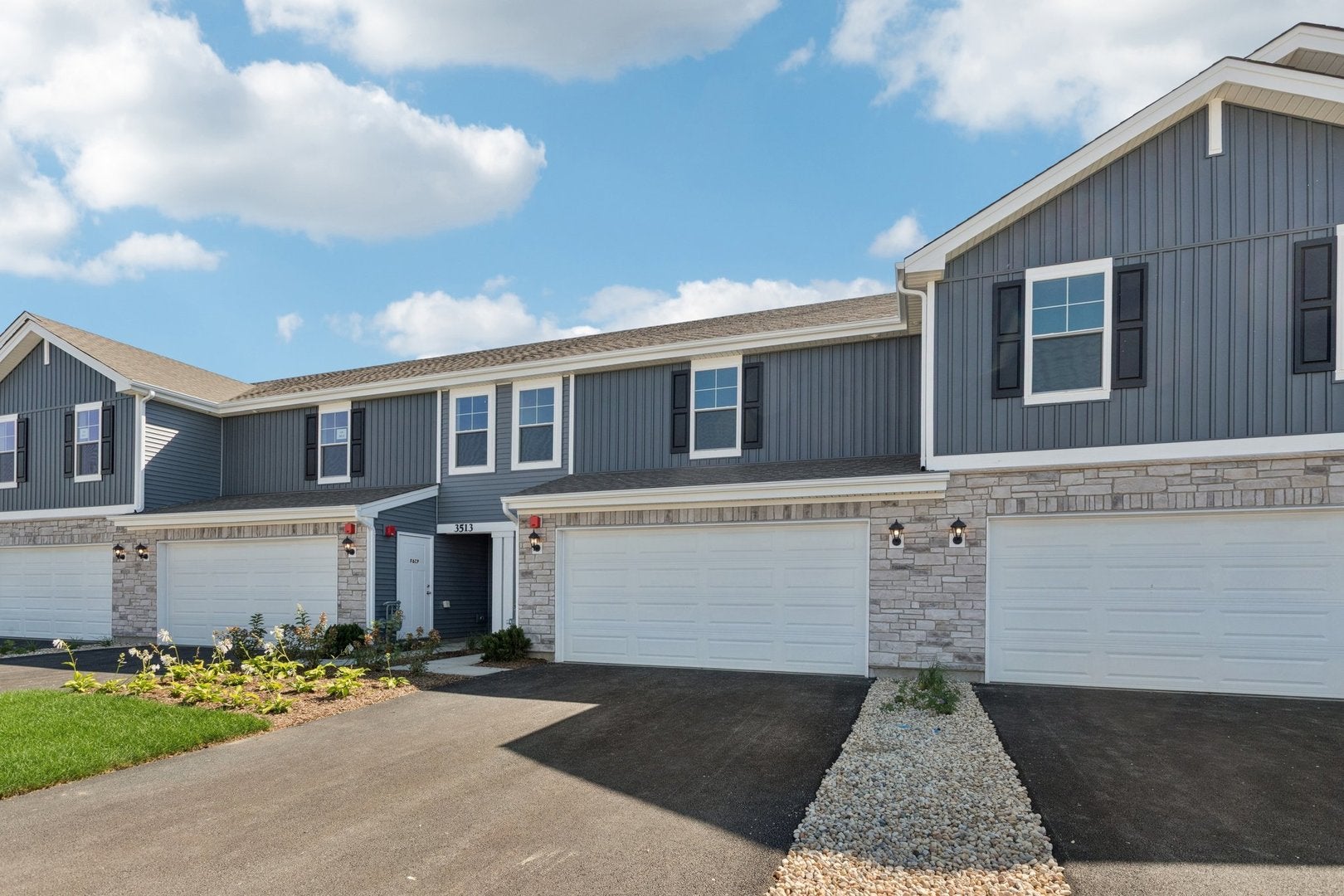 2226 Davidson Way — photo