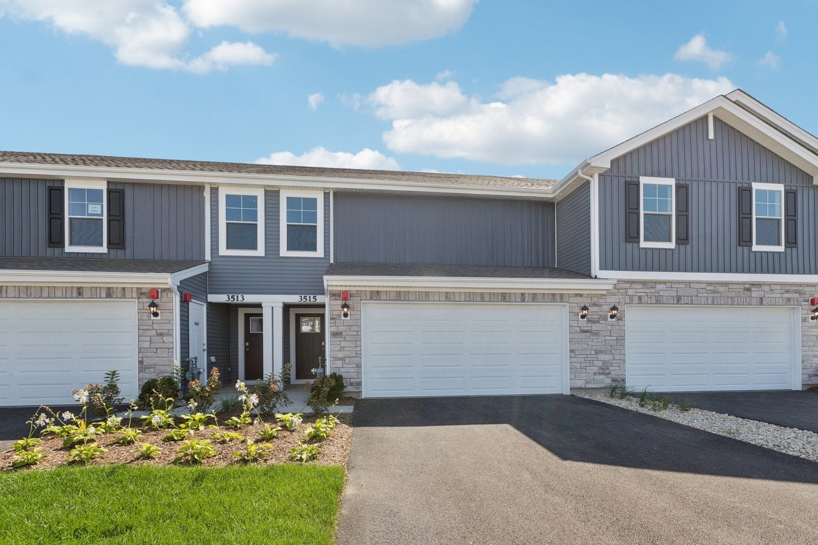 2218 Davidson Way — photo