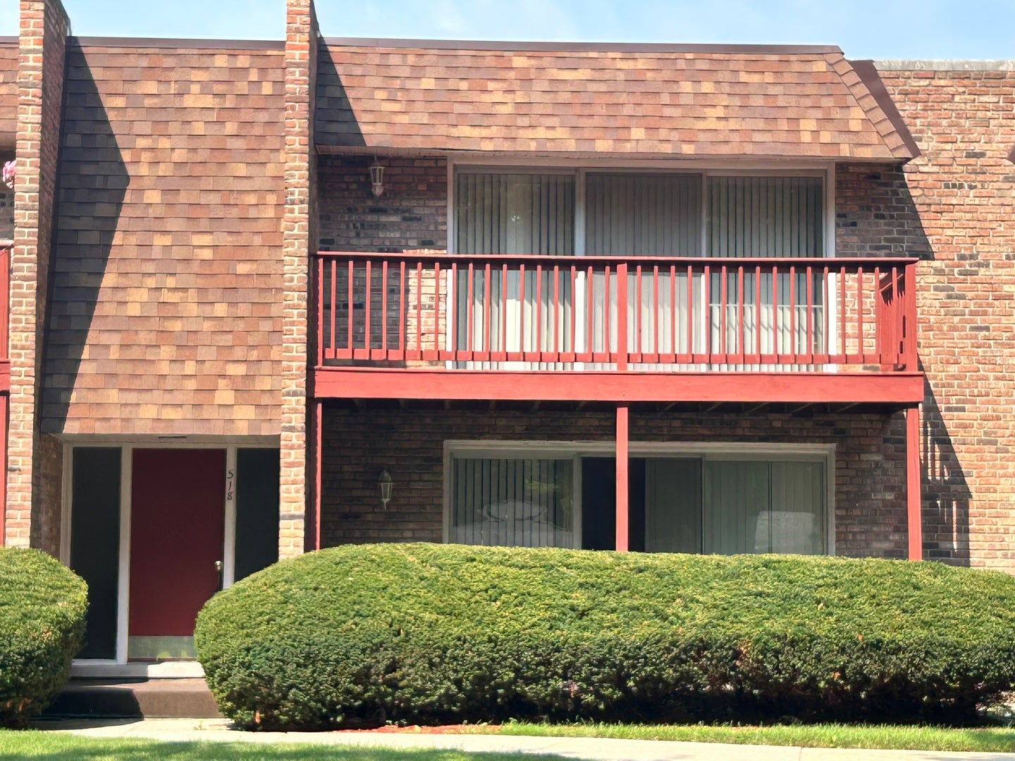 Home in Glenwood, IL 60425 — photo 2