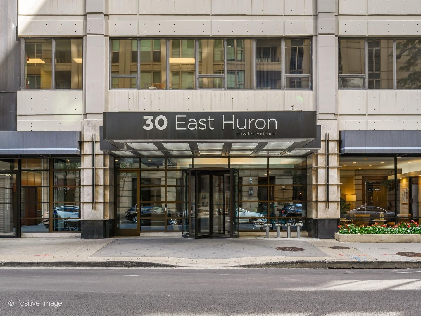 30 E HURON ST — photo 2