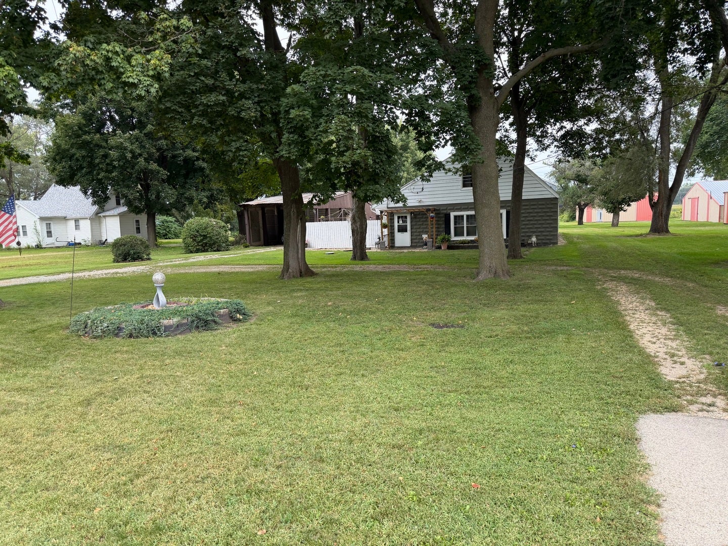 1713 E Rock Falls Road — photo