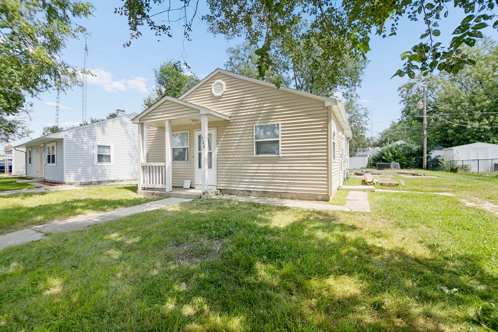 726 N Webster Circle — photo