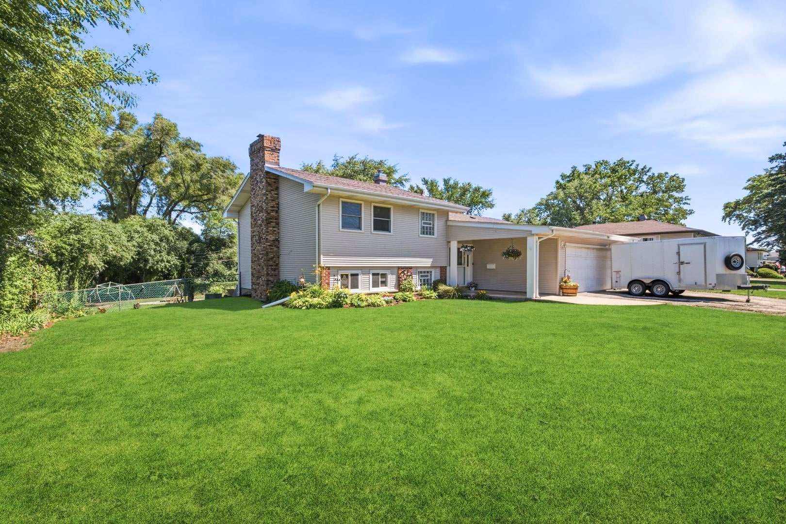 790 Evergreen Lane — photo