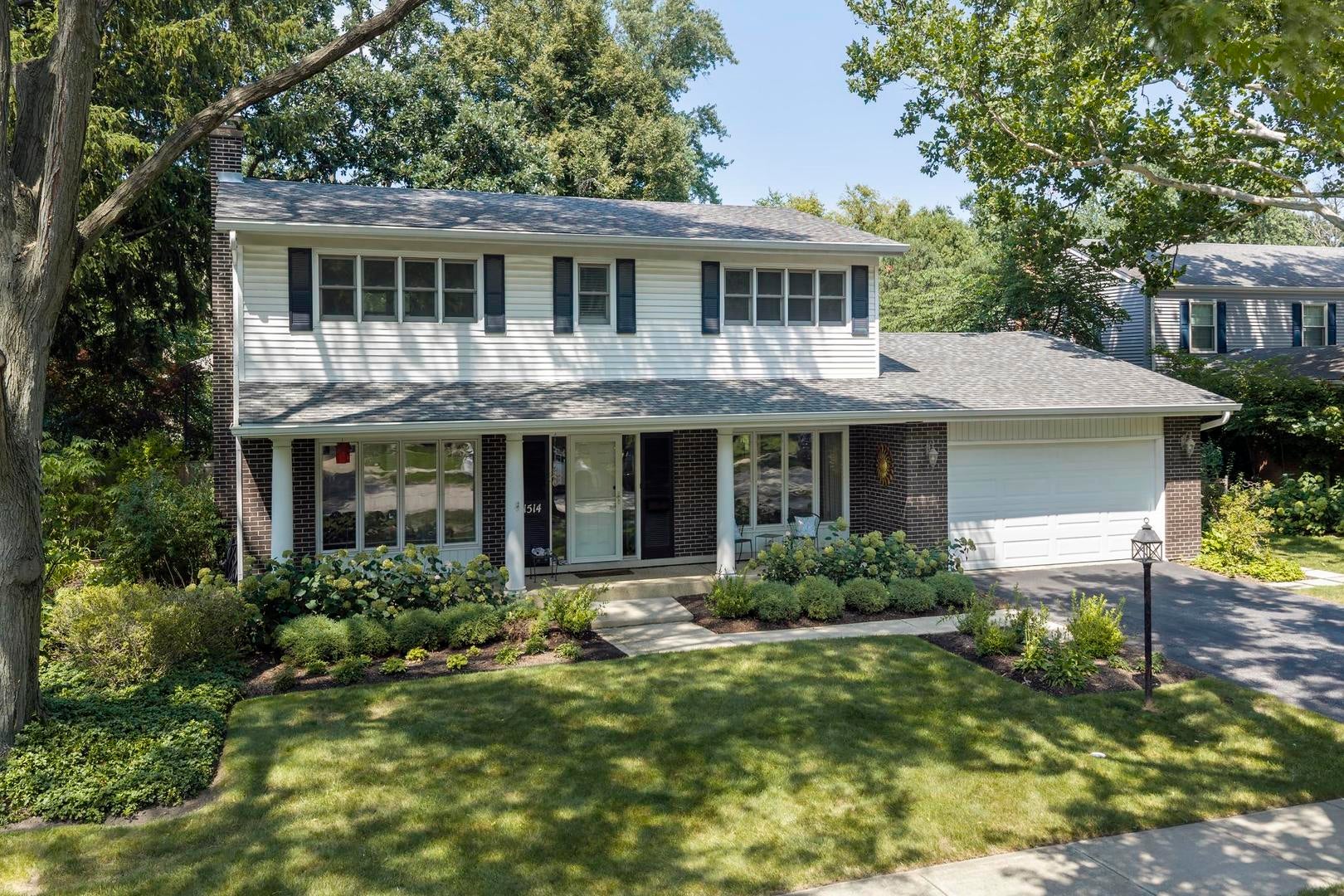 1514 Chapel Court — photo