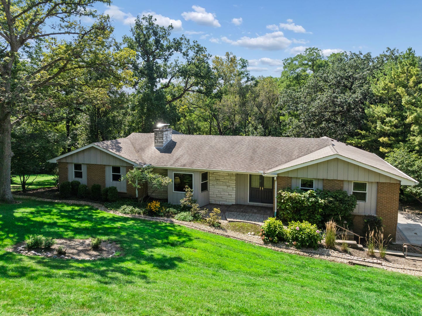 1113 Crane Drive — photo