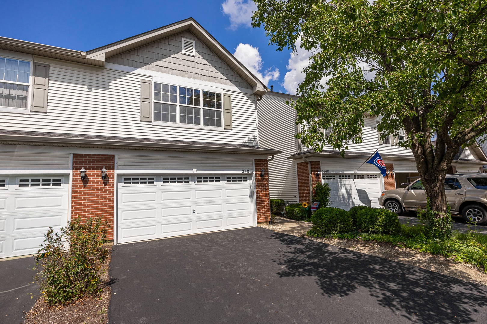 24013 W Walnut Circle W — photo