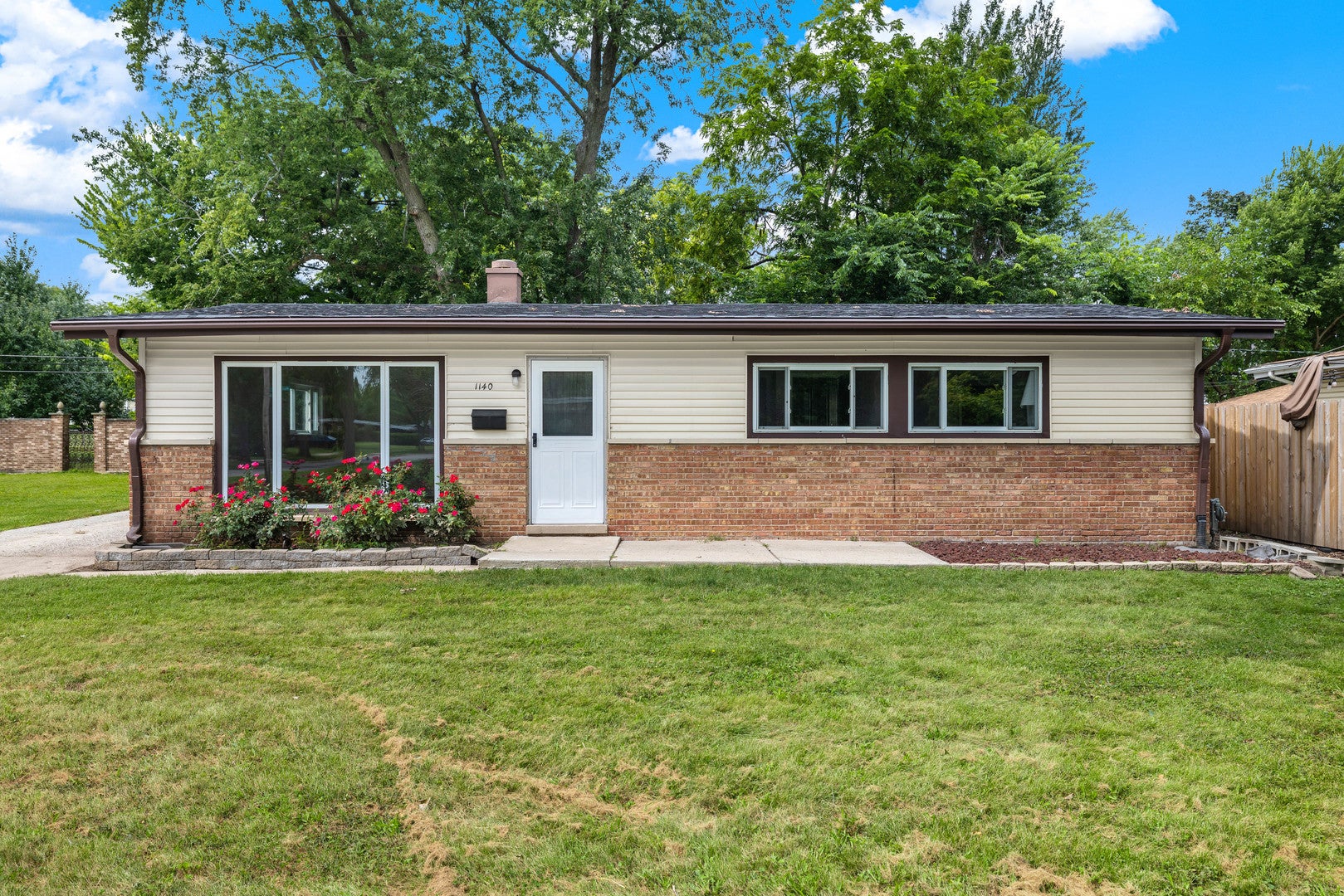 1140 Wallace Court — photo