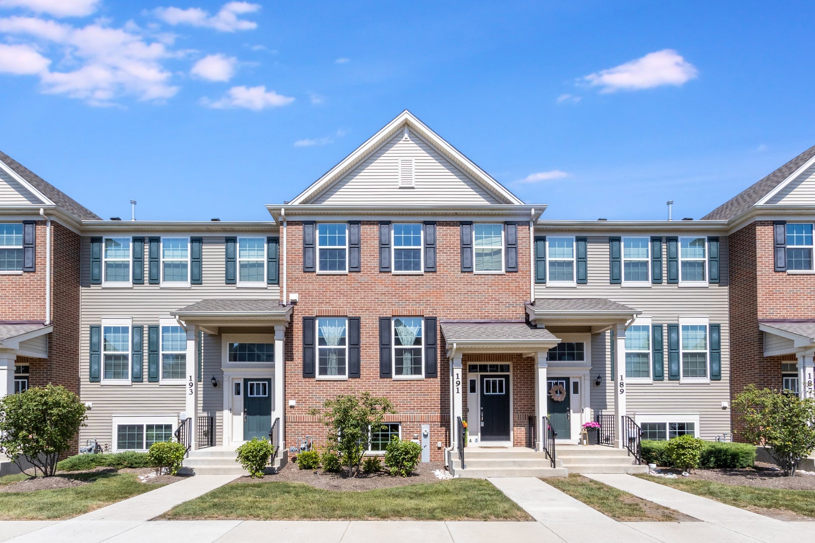 191 Lakeshore Drive — photo