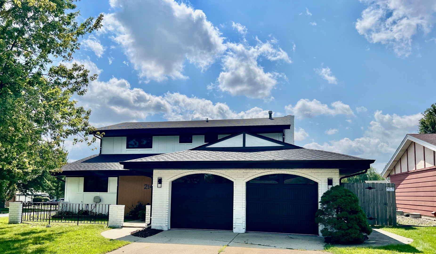 214 Cambridge Lane — photo