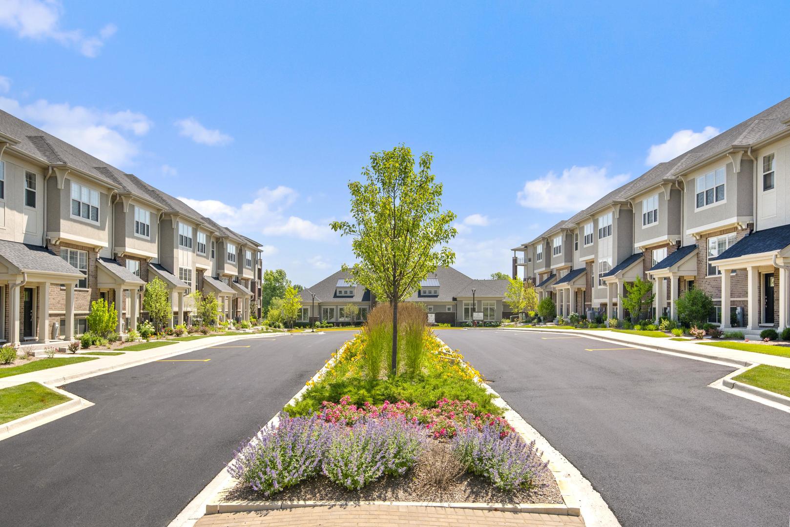21599 W Field Court 5-216 — photo