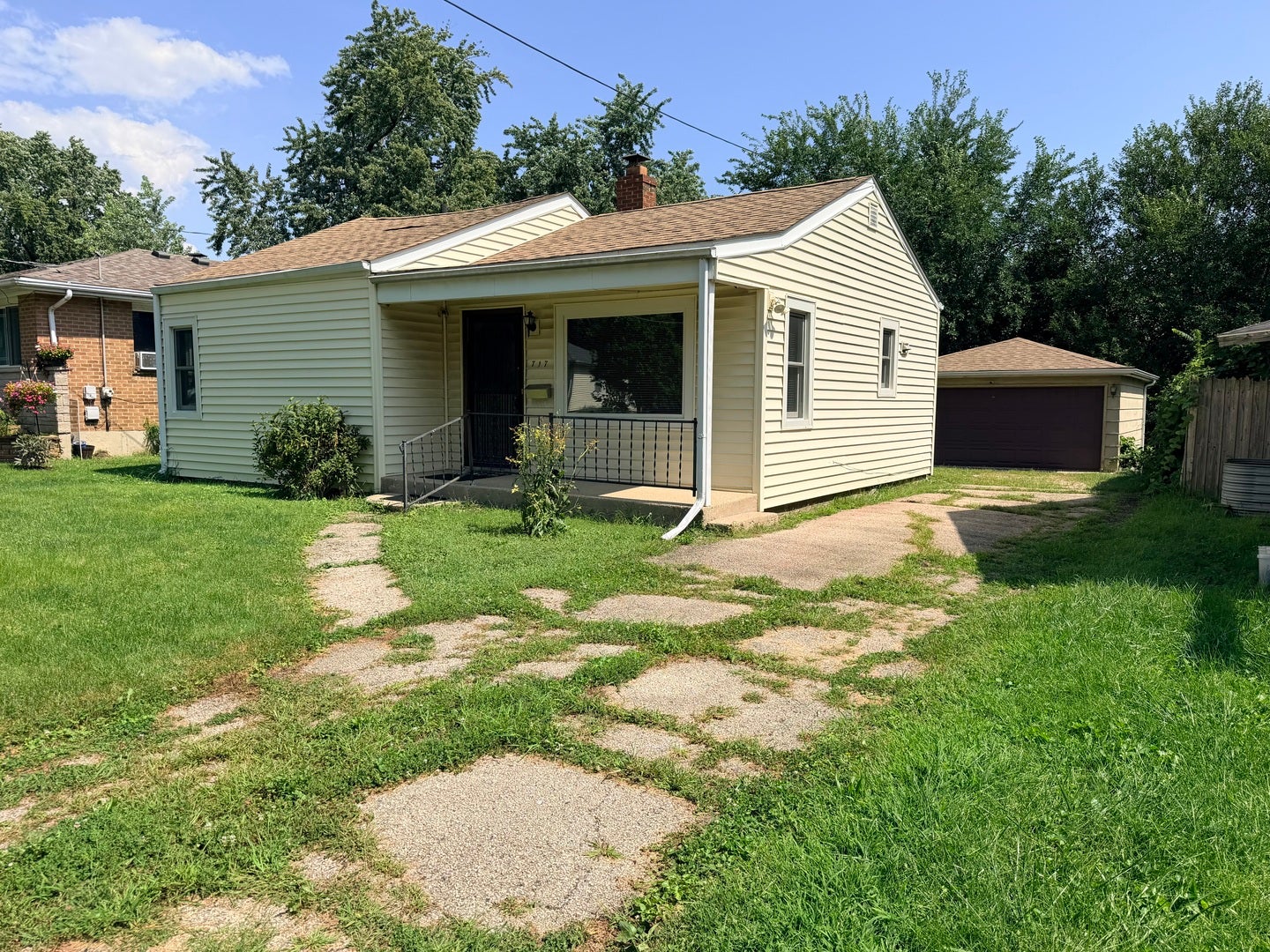 717 N May Street — photo