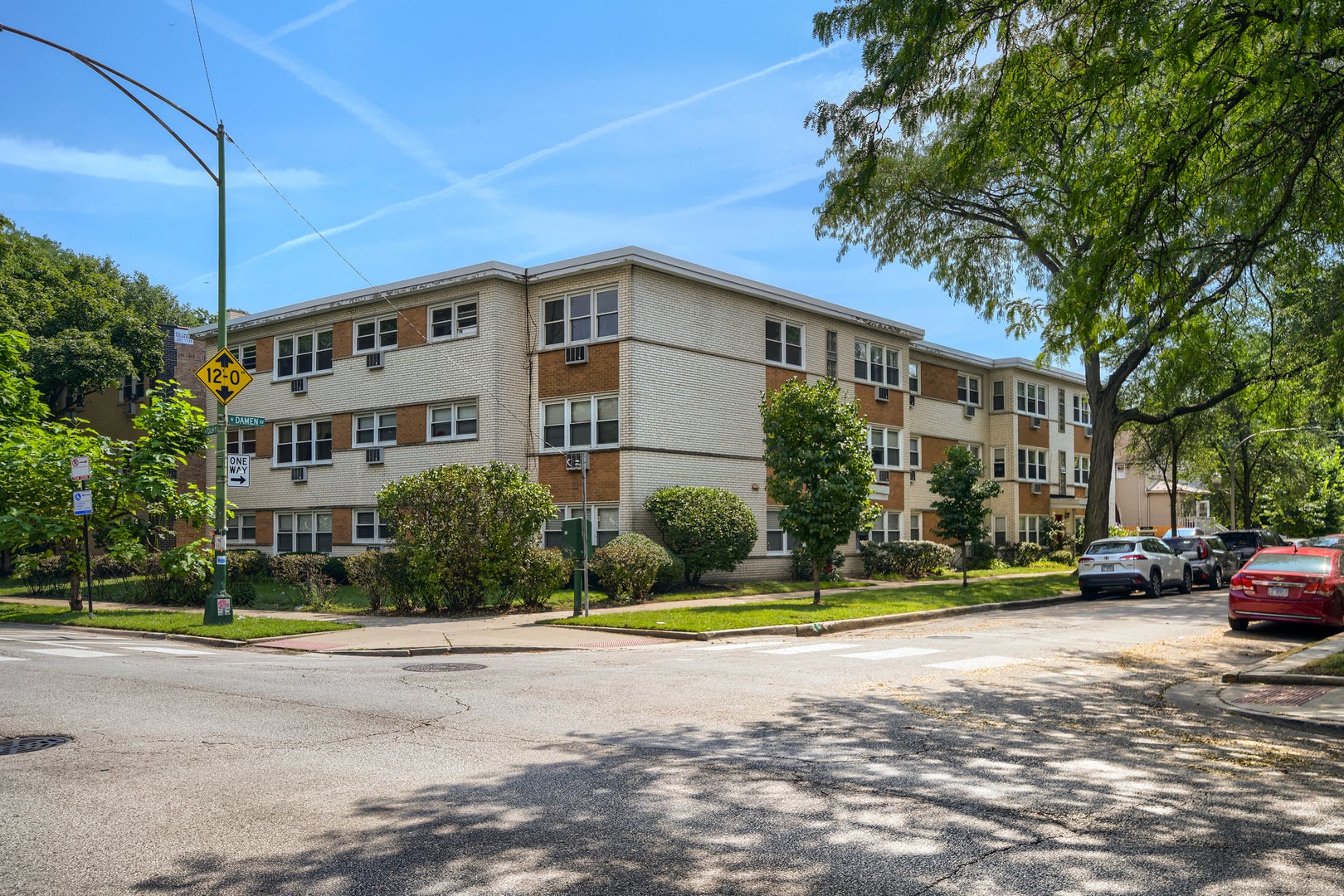 7133 N Damen Avenue 3D — photo