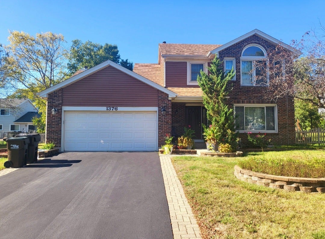 1376 Parkridge Court — photo