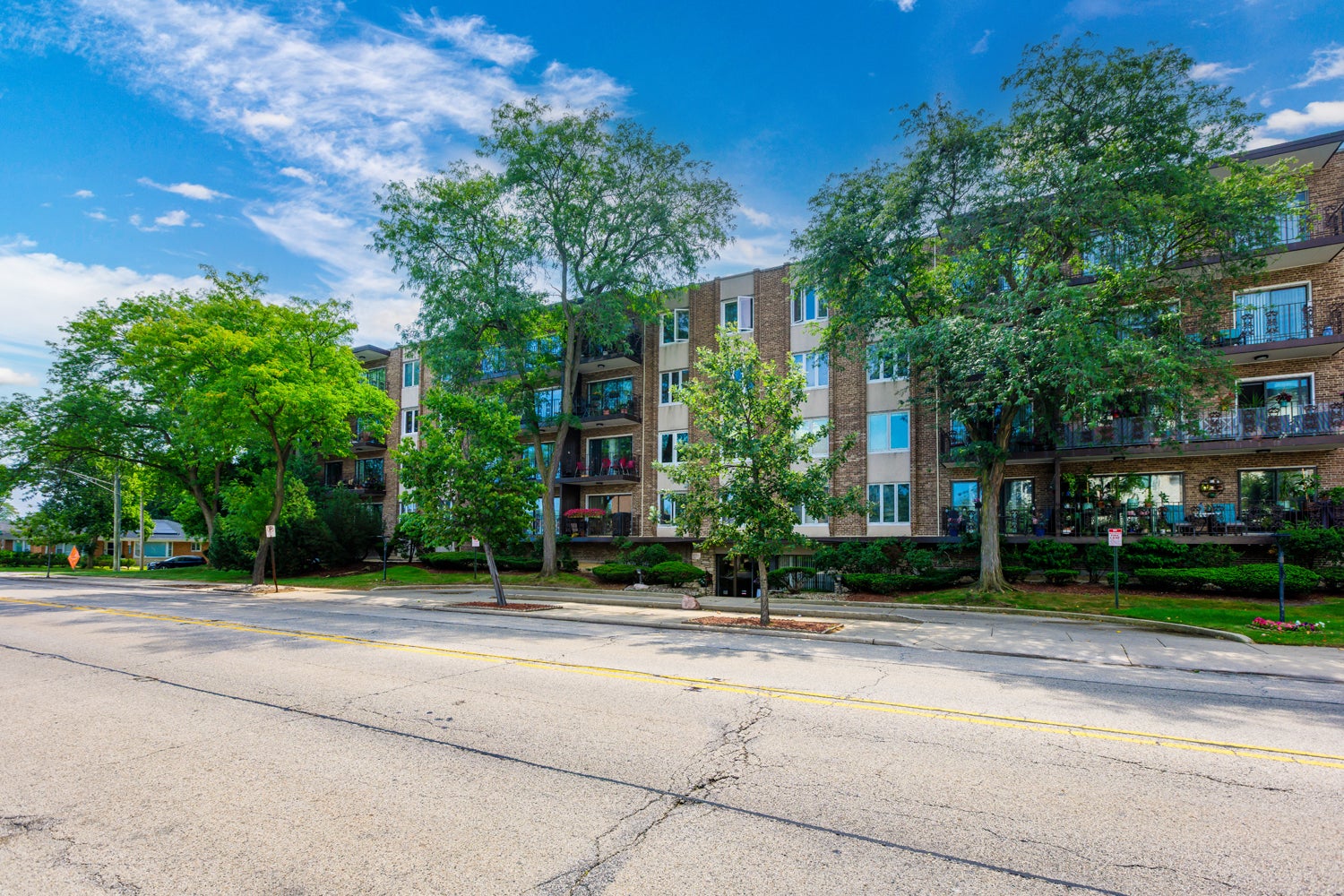 5501 Lincoln Avenue 409 — photo