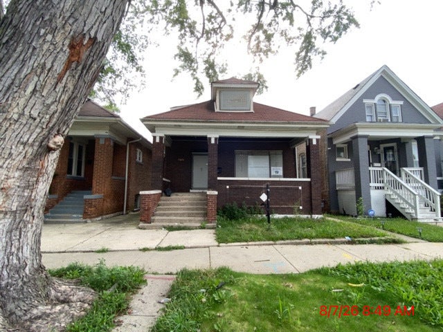 7615 S Carpenter Street — photo