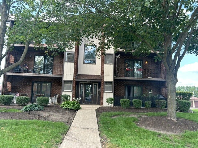 1221 Chalet Road 200 — photo