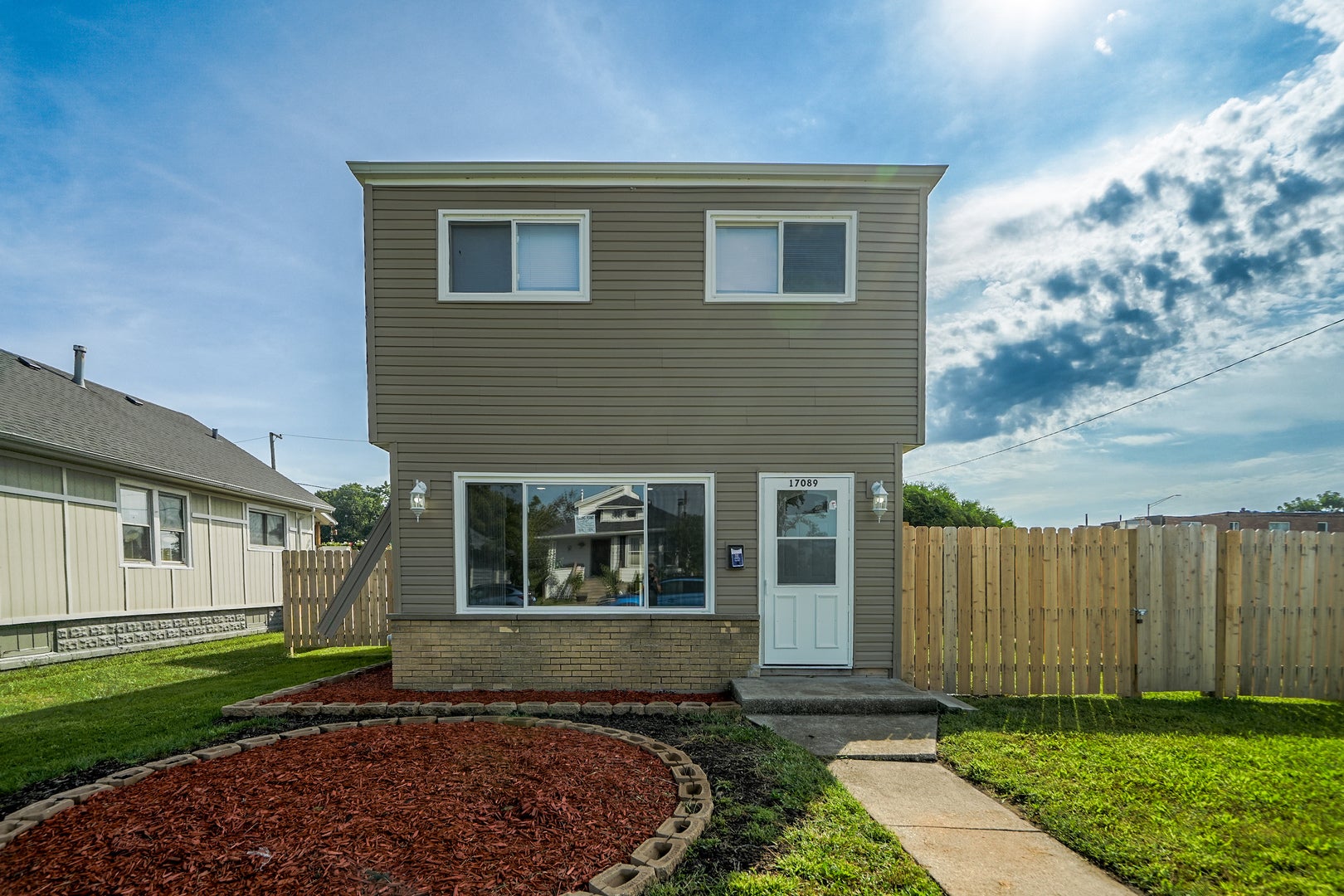 17089 Crane Avenue — photo