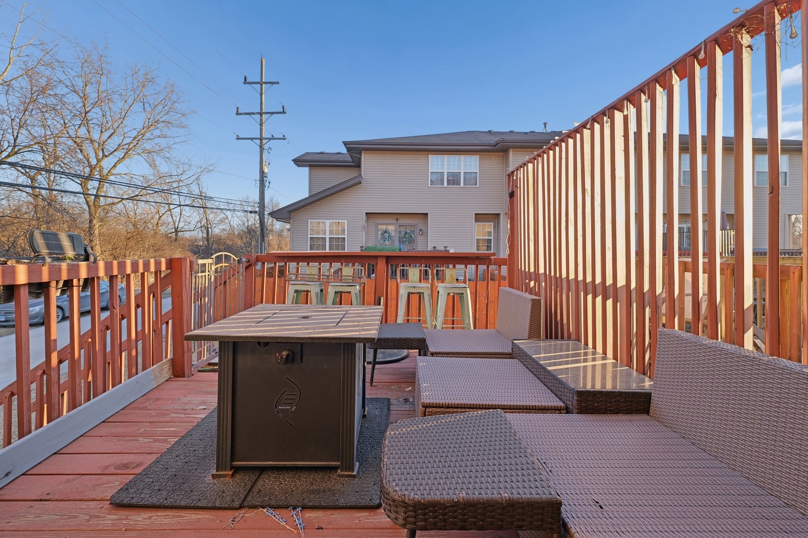 Home in Markham, IL 60428 — photo 2