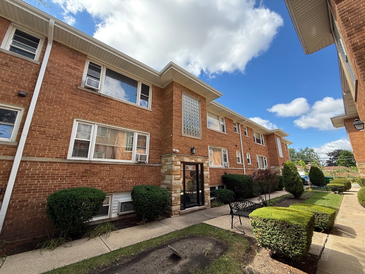 3112 Calwagner Street 1E — photo