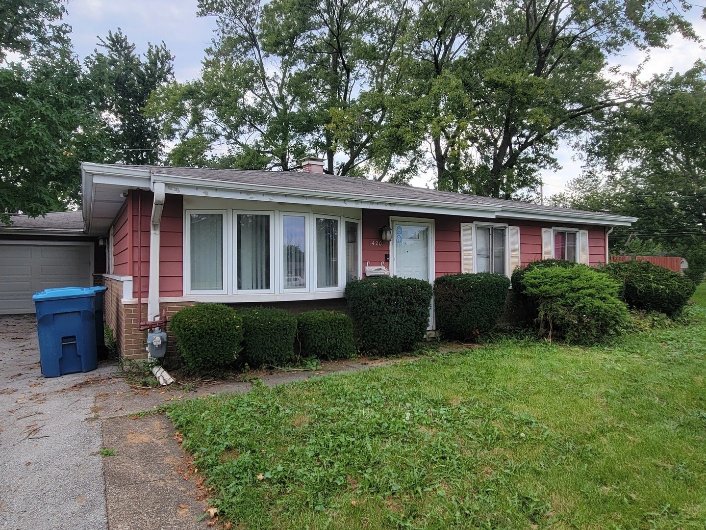 1420 Forest Place — photo