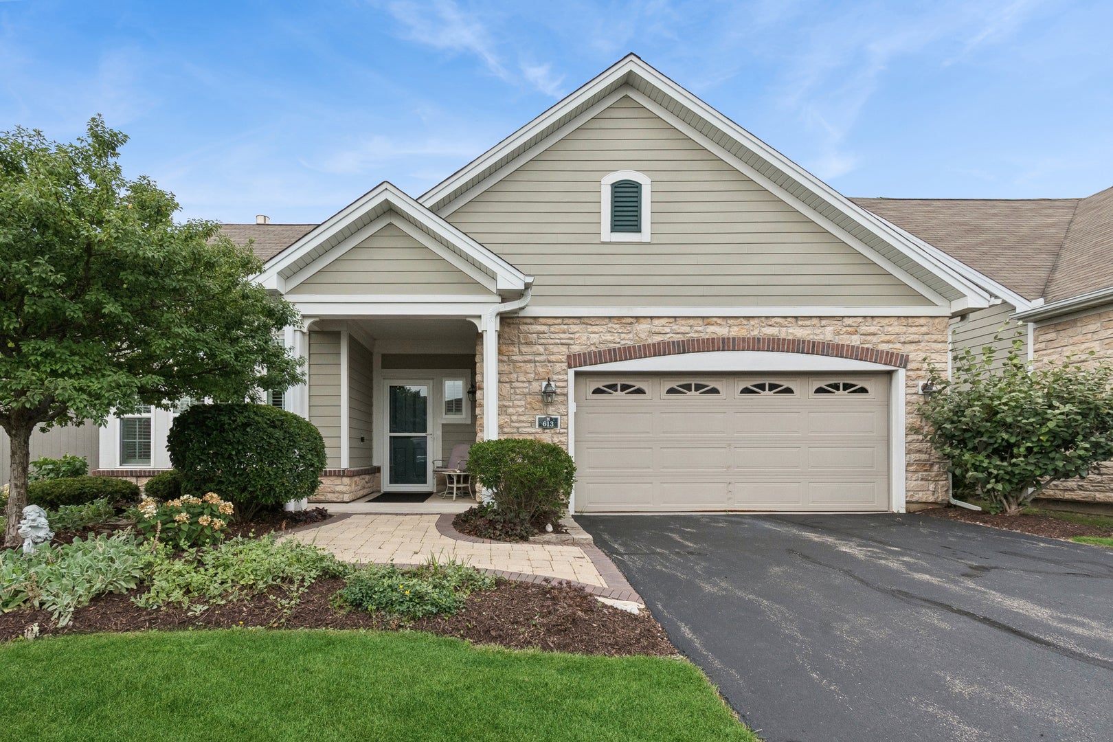 613 Handel Lane — photo