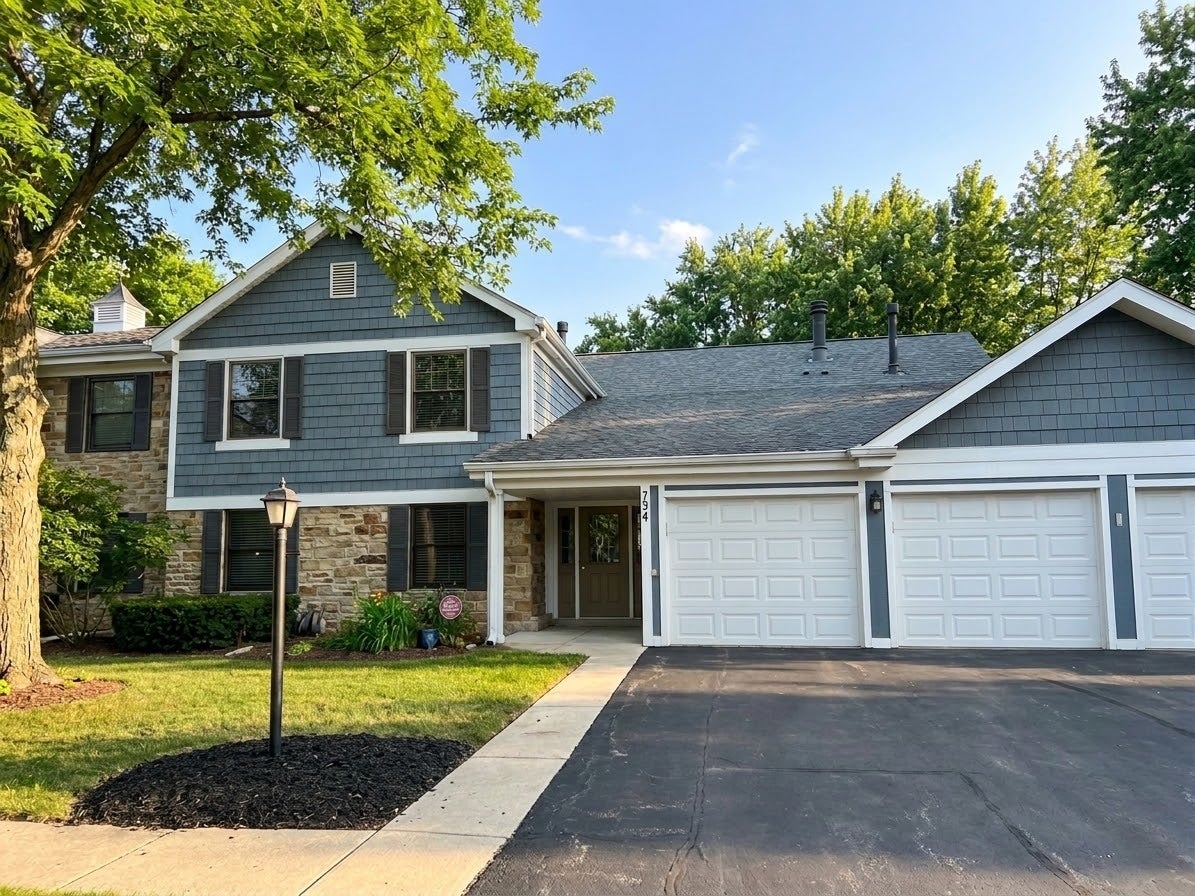 734 Plumtree Court C1 — photo