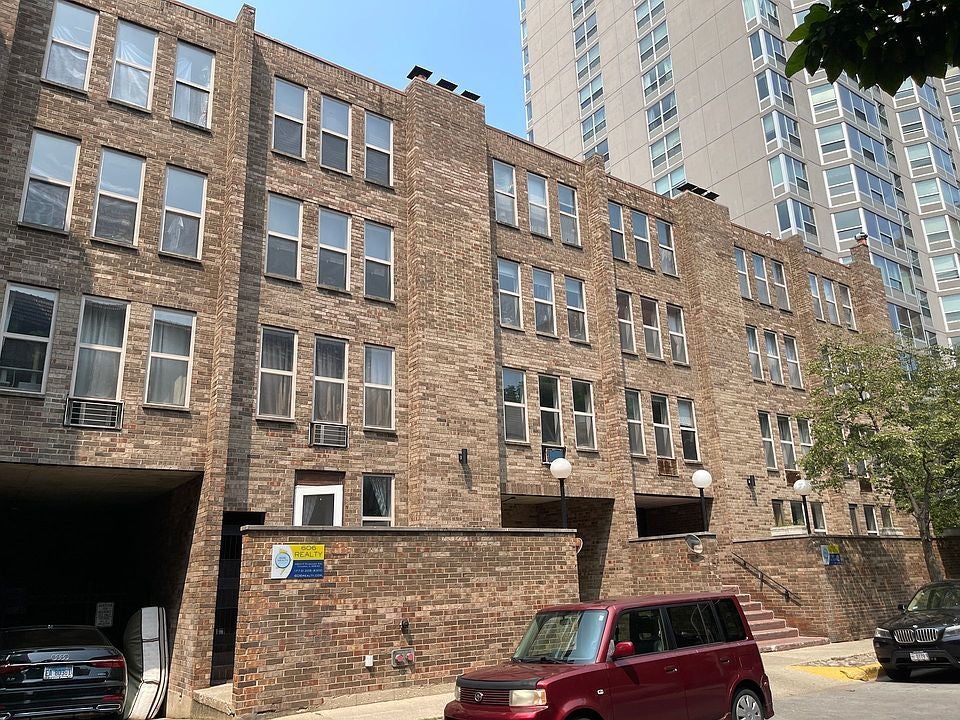 744 W Gordon Terrace 107 — photo
