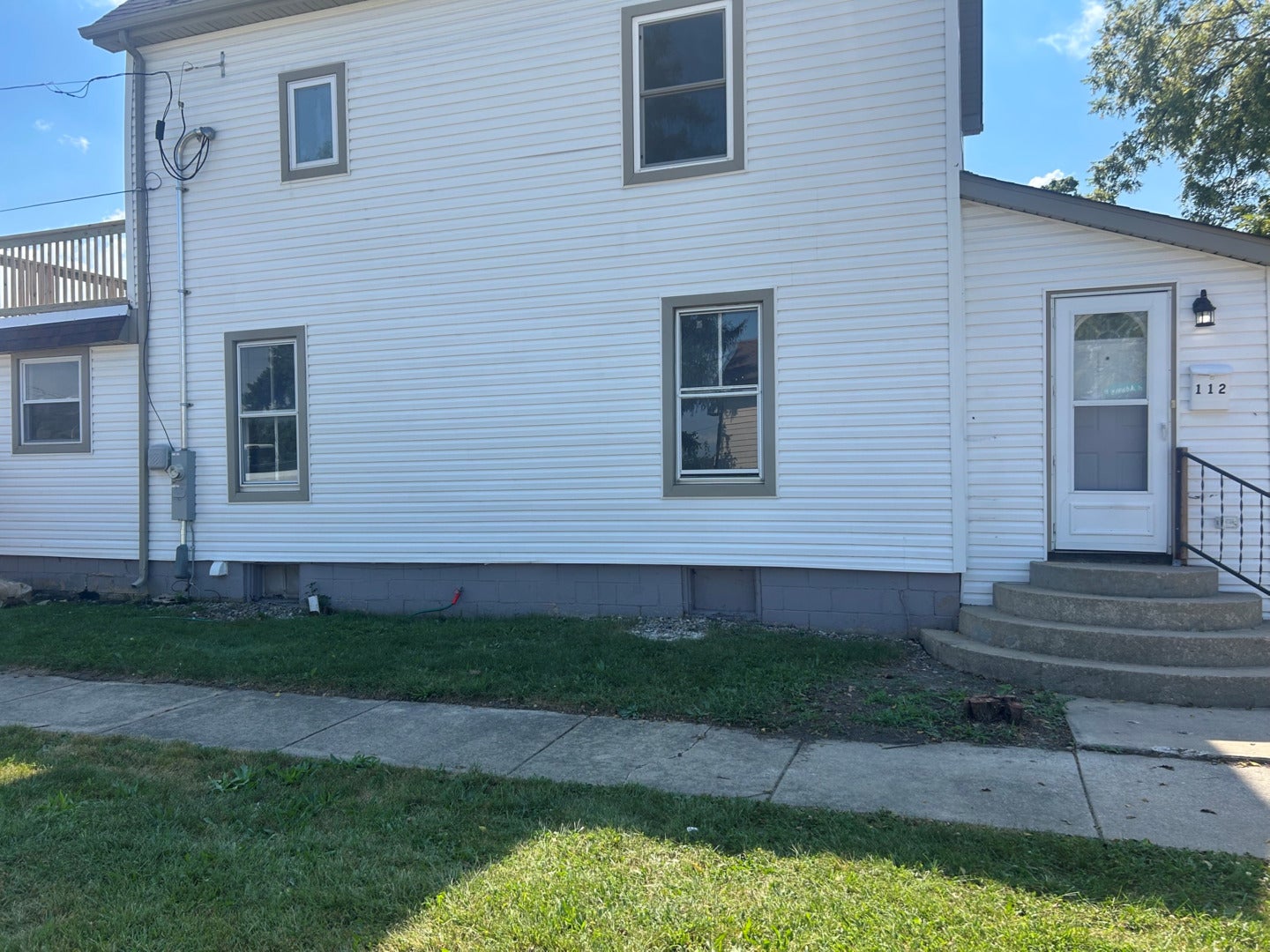 112 S Oak Street — photo