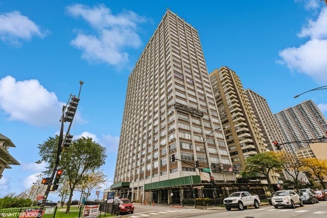 6171 N Sheridan Road 2805 — photo