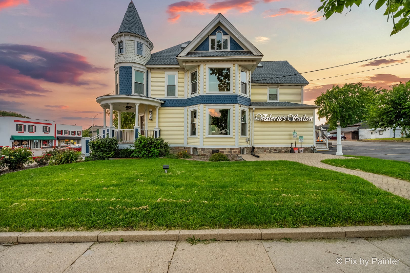 3402 W Elm Street — photo