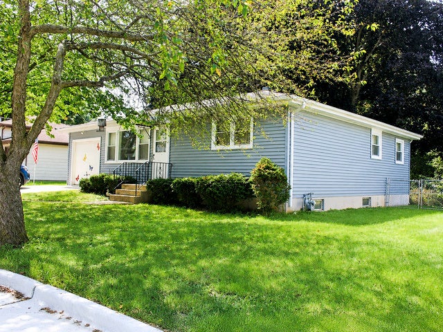576 Elm Street — photo