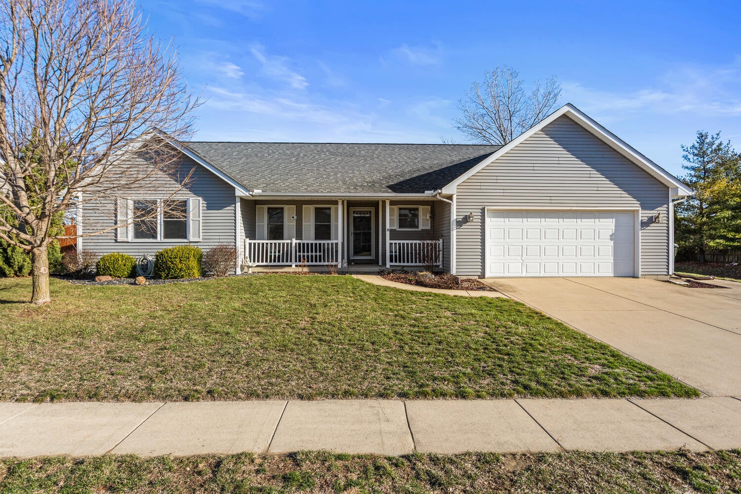 1202 Edgeview Drive — photo