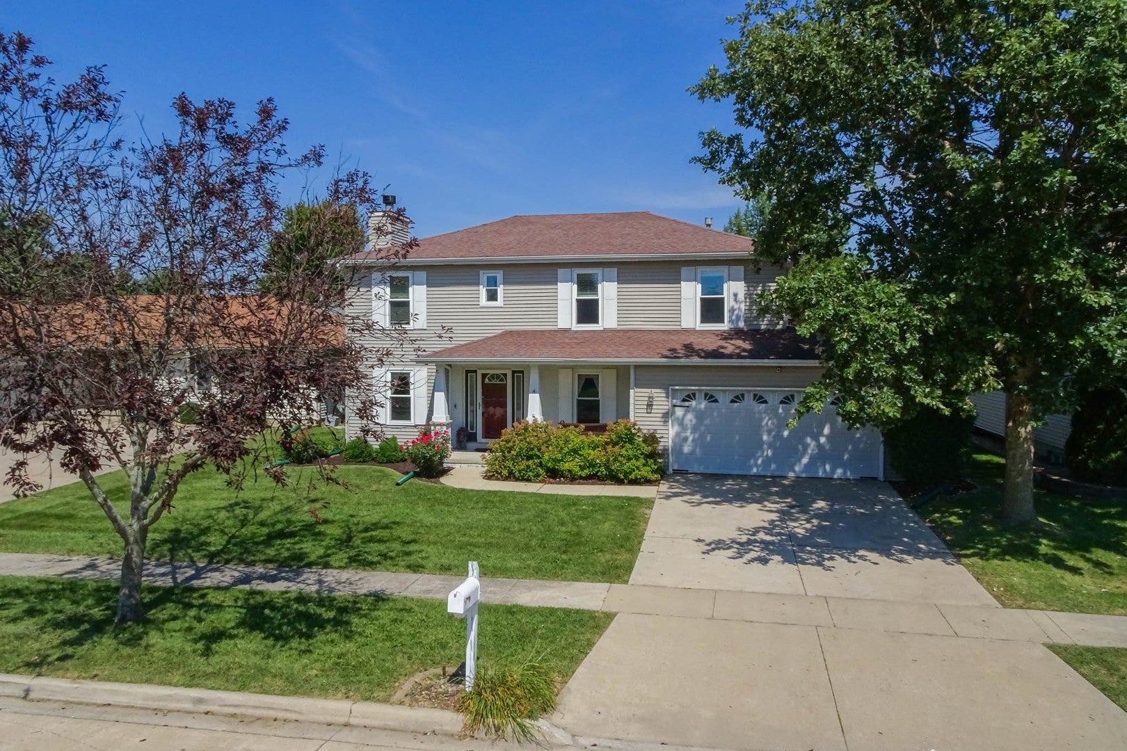 4 Lexis Court — photo