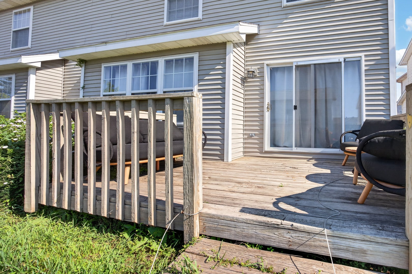 1203 RIVIERA DR — photo 3