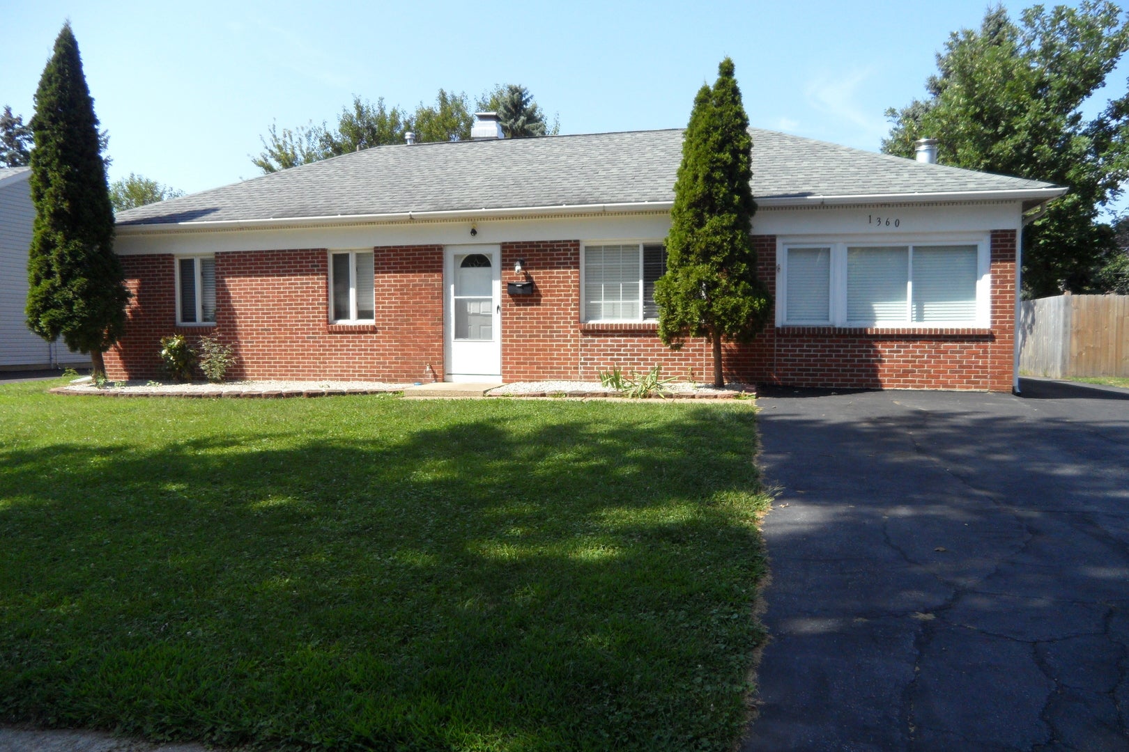 1360 N Elmwood Drive — photo