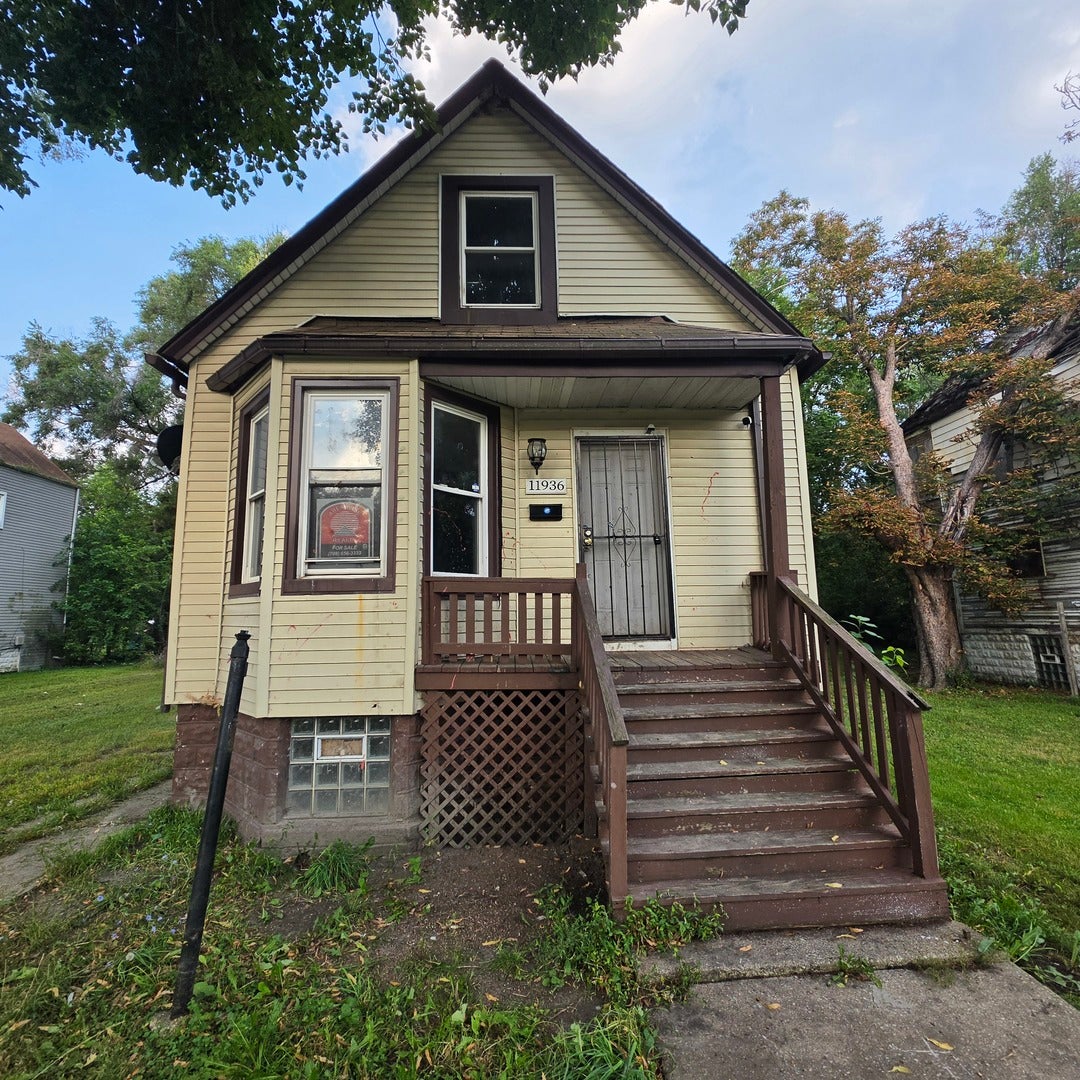 11936 S Prairie Avenue — photo