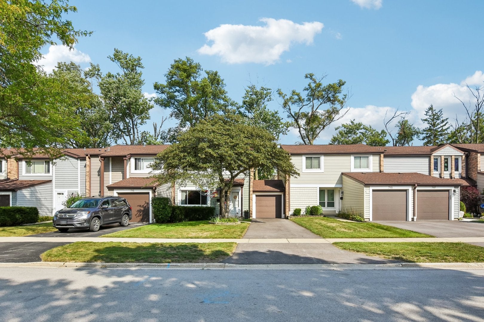 793 Lakeside Circle Drive — photo