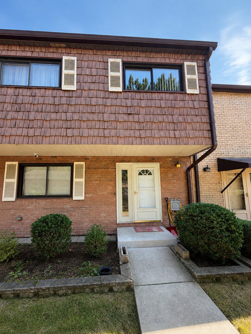 495 Crow Lane 495 — photo