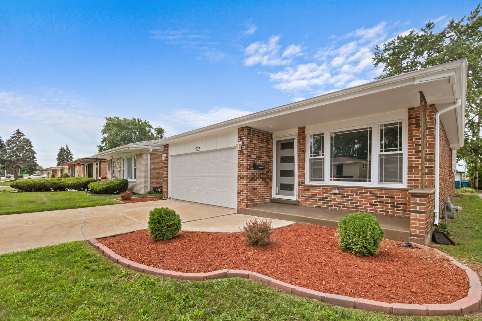 Home in Calumet City, IL 60409 — photo 2