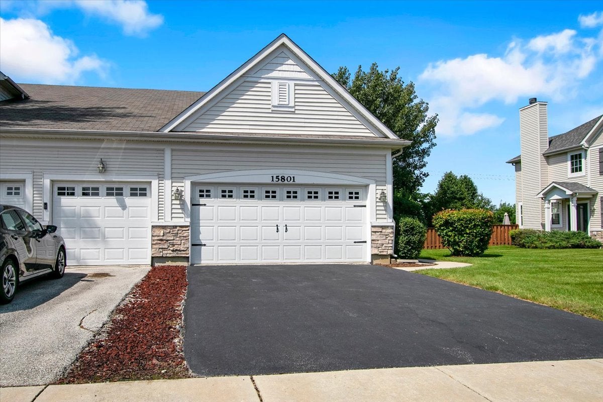 15801 Cove Circle 0 — photo