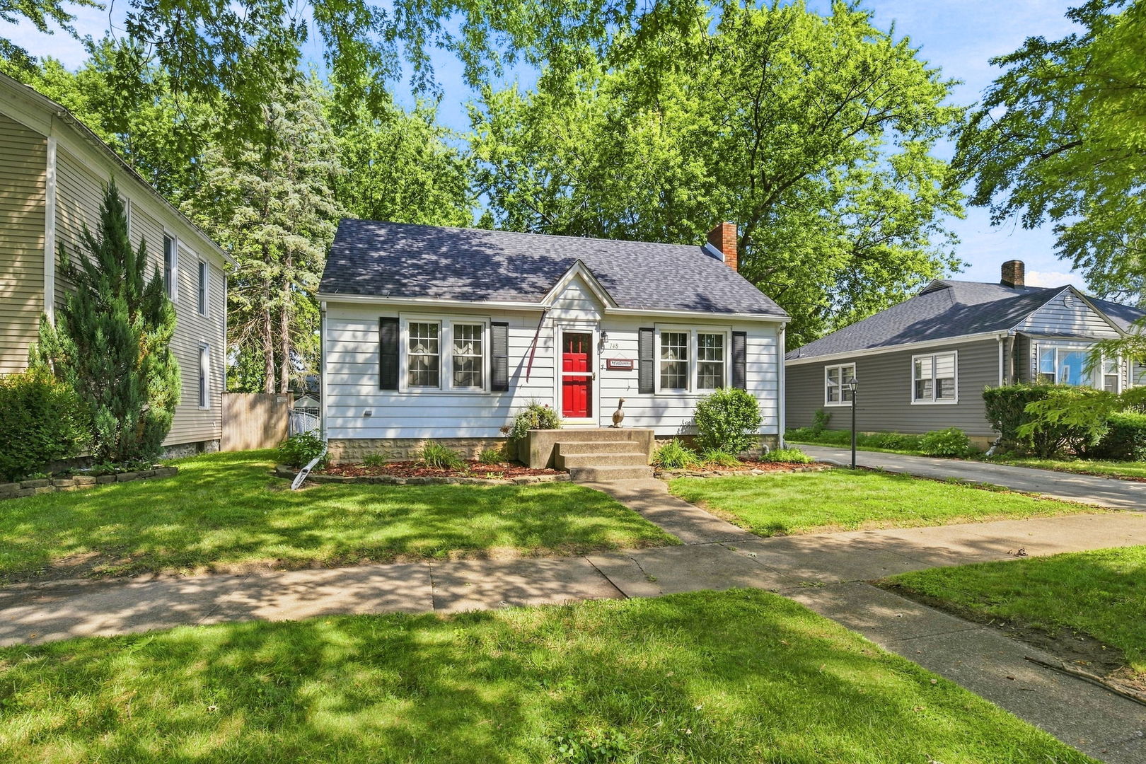 748 E Jackson Street — photo