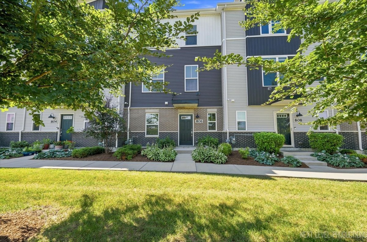806 Finley Drive — photo